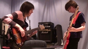 Victoria Smith Bassist & Tutor